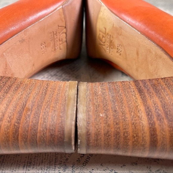 AGL Vero Cuoio Made in Italy Pump Color: Orange/Tan - Picture 9 of 13